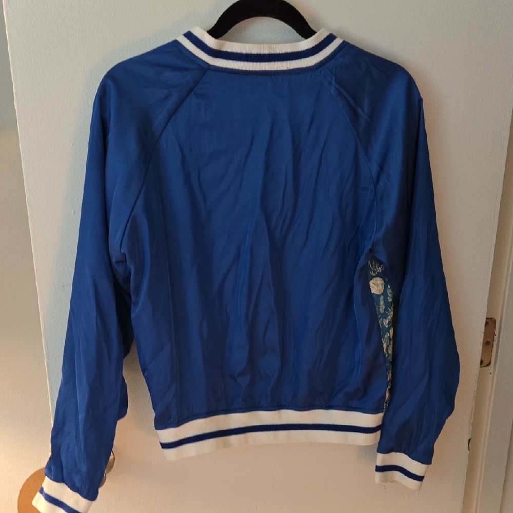 Blue And White Patterned Bomber Jacket - image 4